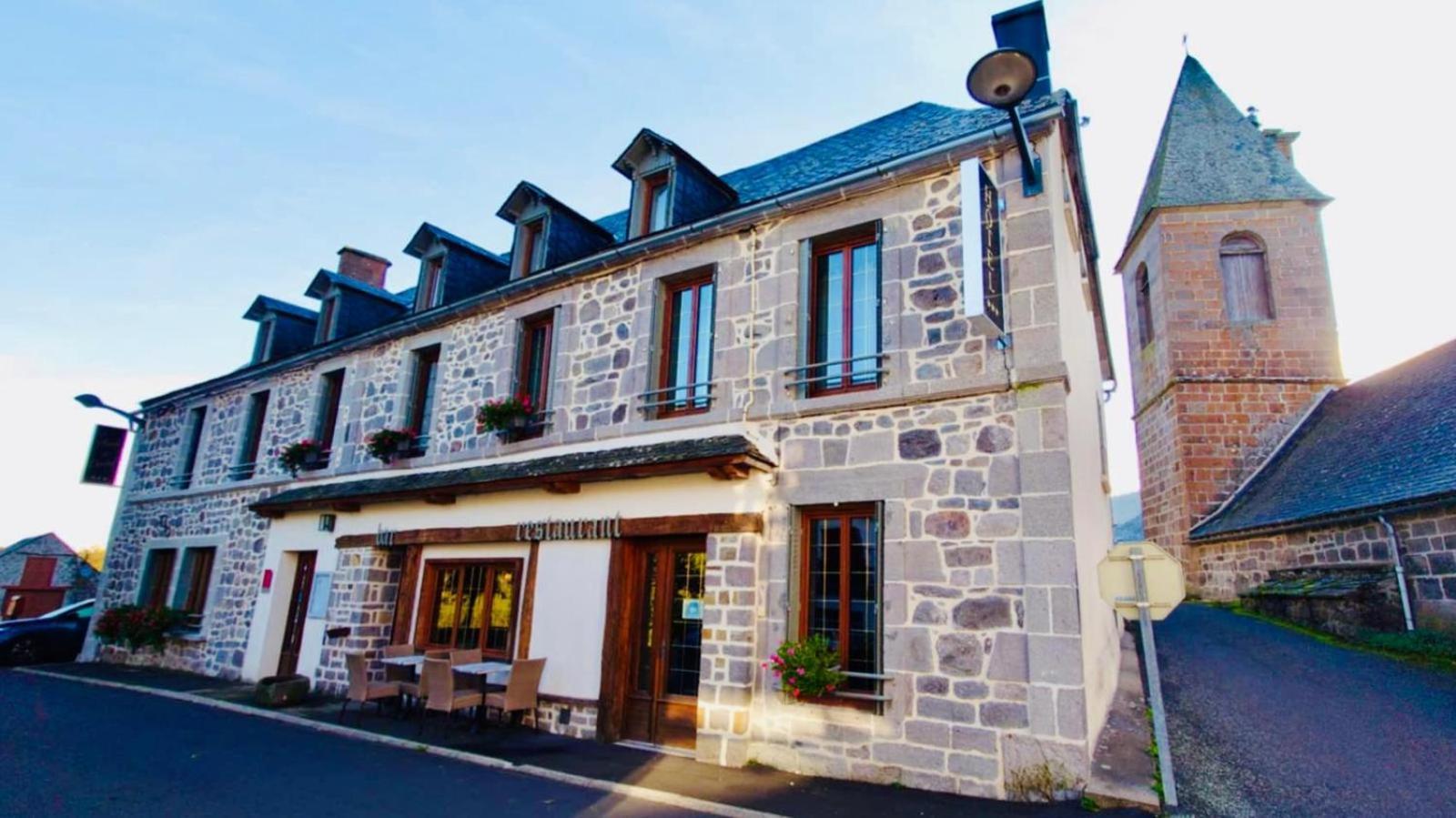 Hotel Restaurant Du Plomb Du Cantal Murat  Exteriör bild